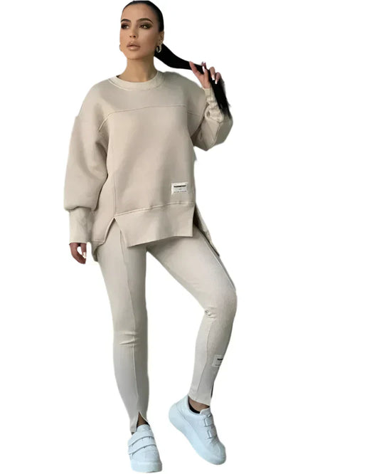 Isaline | Women’s Everyday Loungewear Set with Relaxed Fit Sweatshirt & Seamless Leggings