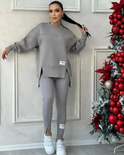 Isaline | Women’s Everyday Loungewear Set with Relaxed Fit Sweatshirt & Seamless Leggings